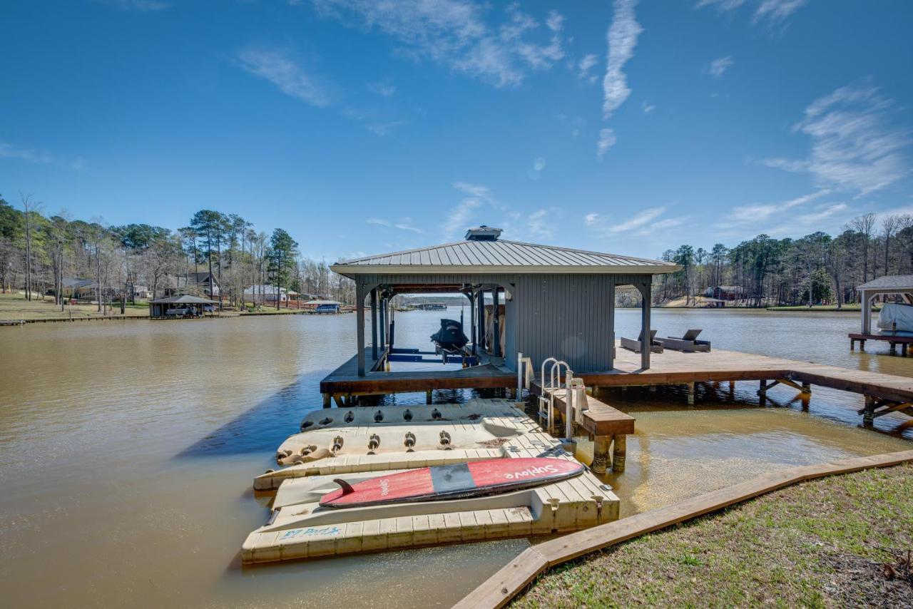 Quiet Lakefront Eatonton House With Boat Dock!ヴィラ エクステリア 写真