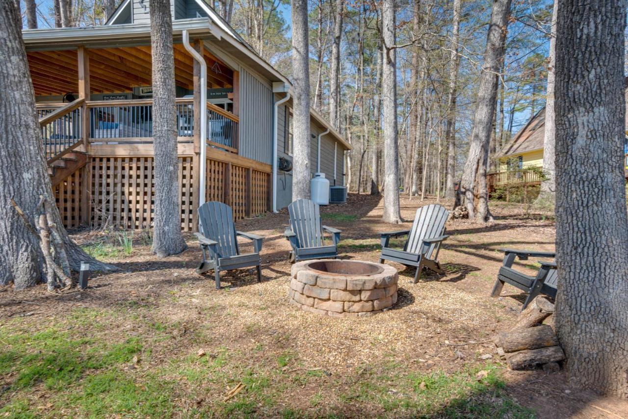 Quiet Lakefront Eatonton House With Boat Dock!ヴィラ エクステリア 写真